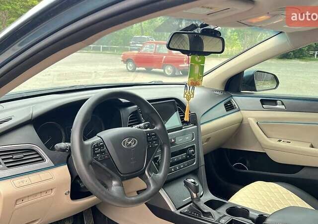 Зеленый Хендай Соната, объемом двигателя 2.36 л и пробегом 195 тыс. км за 9500 $, фото 1 на Automoto.ua
