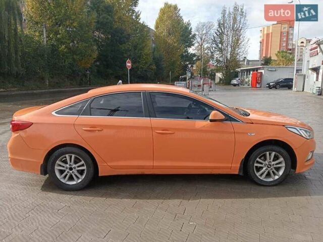 Оранжевый Хендай Соната, объемом двигателя 2 л и пробегом 596 тыс. км за 6350 $, фото 8 на Automoto.ua