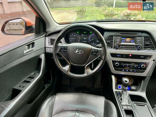 Помаранчевий Хендай Соната, об'ємом двигуна 2 л та пробігом 486 тис. км за 6500 $, фото 14 на Automoto.ua