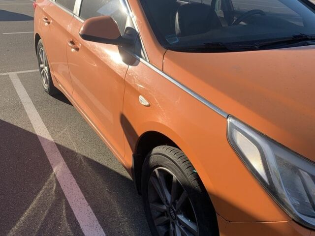 Оранжевый Хендай Соната, объемом двигателя 2 л и пробегом 573 тыс. км за 4800 $, фото 1 на Automoto.ua