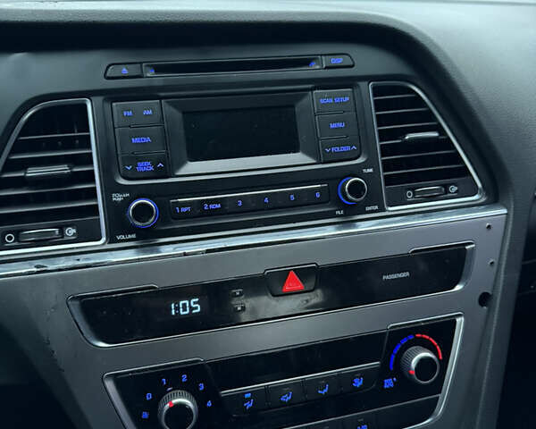 Оранжевый Хендай Соната, объемом двигателя 2 л и пробегом 560 тыс. км за 4999 $, фото 13 на Automoto.ua