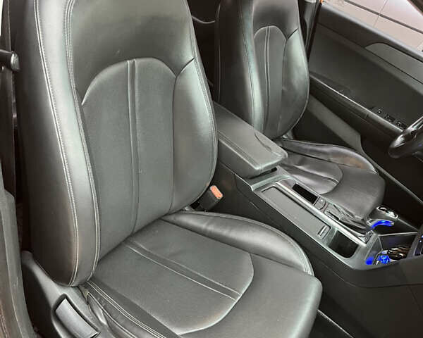 Помаранчевий Хендай Соната, об'ємом двигуна 2 л та пробігом 486 тис. км за 6500 $, фото 18 на Automoto.ua