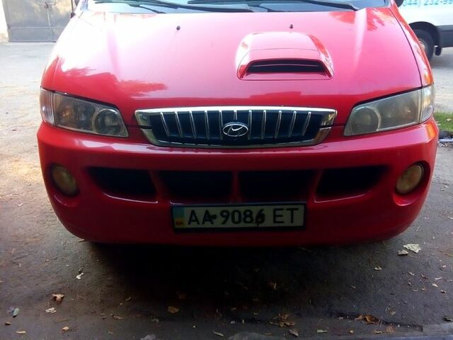 Хендай Старекс, объемом двигателя 2.5 л и пробегом 400 тыс. км за 3000 $, фото 3 на Automoto.ua