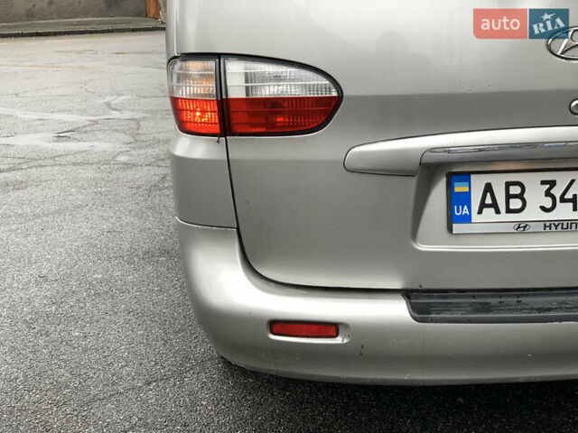 Серый Хендай Старекс, объемом двигателя 2.48 л и пробегом 191 тыс. км за 5000 $, фото 6 на Automoto.ua