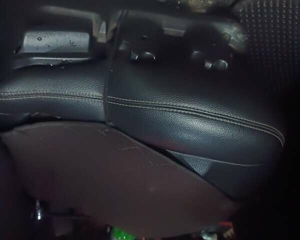 Білий Хендай Терракан, об'ємом двигуна 2.5 л та пробігом 390 тис. км за 6500 $, фото 7 на Automoto.ua