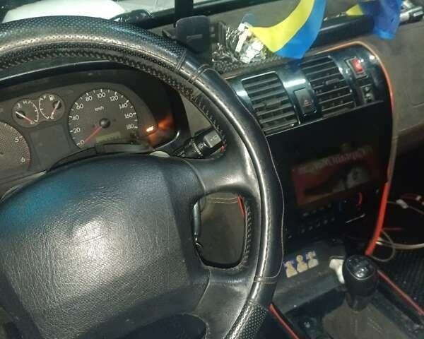 Білий Хендай Терракан, об'ємом двигуна 2.5 л та пробігом 390 тис. км за 6500 $, фото 6 на Automoto.ua