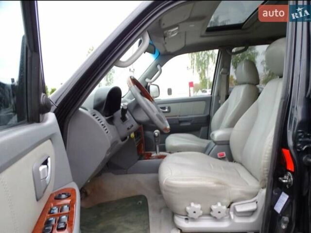 Черный Хендай Терракан, объемом двигателя 2.9 л и пробегом 275 тыс. км за 3200 $, фото 14 на Automoto.ua