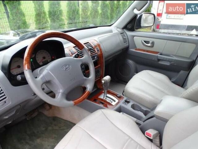 Черный Хендай Терракан, объемом двигателя 2.9 л и пробегом 275 тыс. км за 3200 $, фото 6 на Automoto.ua