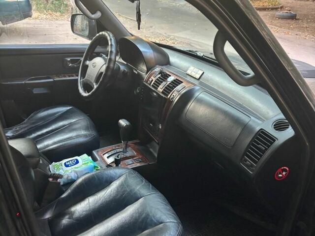 Чорний Хендай Терракан, об'ємом двигуна 0 л та пробігом 1000 тис. км за 5000 $, фото 5 на Automoto.ua