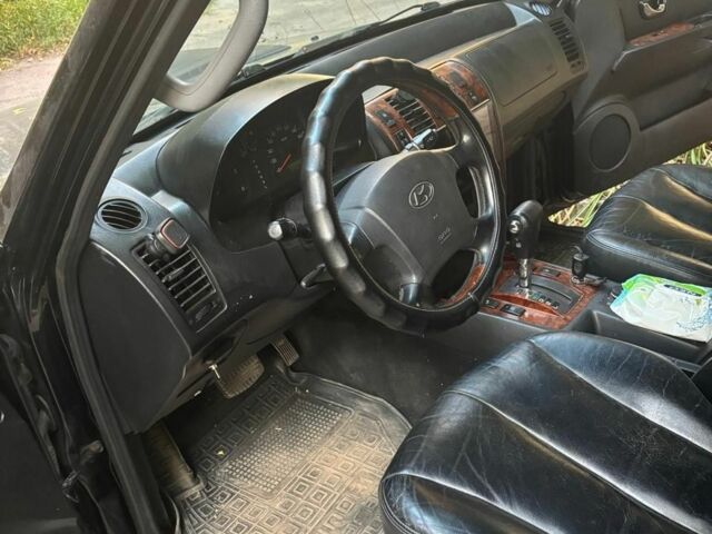 Чорний Хендай Терракан, об'ємом двигуна 0 л та пробігом 1000 тис. км за 5000 $, фото 3 на Automoto.ua