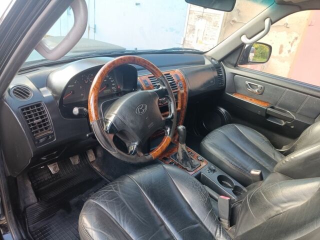 Хендай Терракан 2004 у Кривому Розі на Automoto.ua Чорний Хендай Терракан, об'ємом двигуна 2.9 л та пробігом 300 тис. км за 3700 $, фото 6 на Automoto.ua