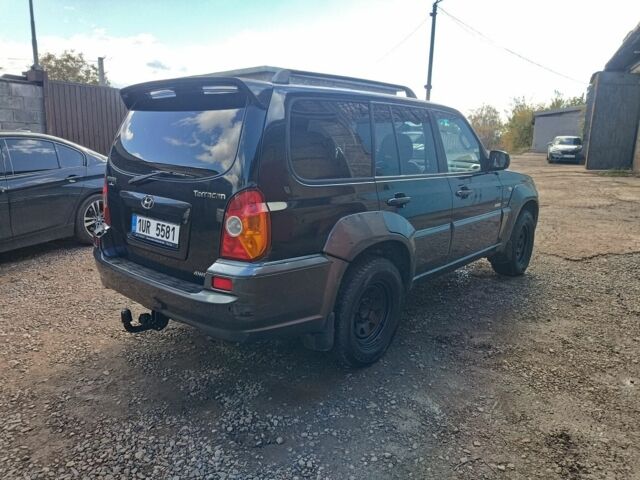 Хендай Терракан 2004 у Кривому Розі на Automoto.ua Чорний Хендай Терракан, об'ємом двигуна 2.9 л та пробігом 300 тис. км за 3700 $, фото 3 на Automoto.ua