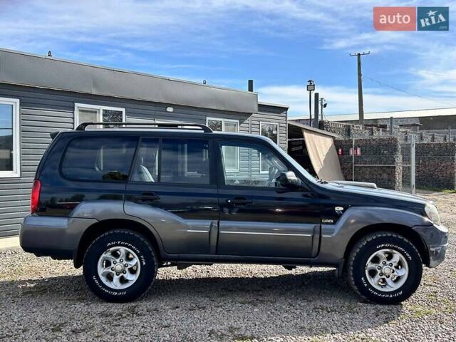 Чорний Хендай Терракан, об'ємом двигуна 2.9 л та пробігом 317 тис. км за 6200 $, фото 4 на Automoto.ua