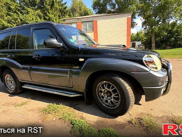 Черный Хендай Терракан, объемом двигателя 2.9 л и пробегом 243 тыс. км за 5000 $, фото 2 на Automoto.ua