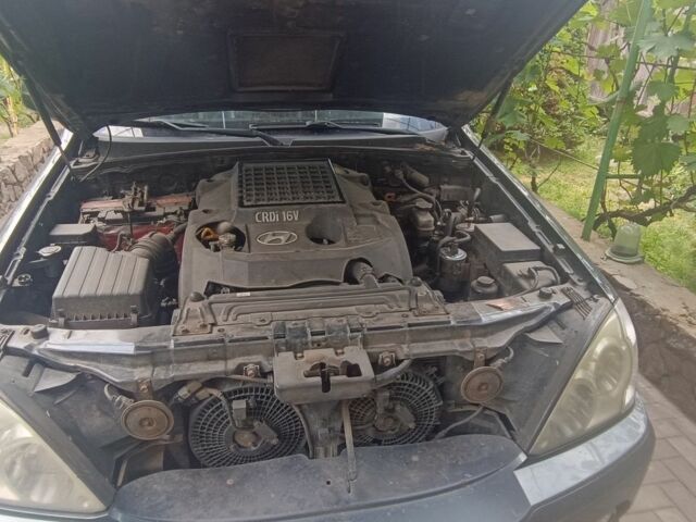 Черный Хендай Терракан, объемом двигателя 2.9 л и пробегом 235 тыс. км за 6415 $, фото 3 на Automoto.ua