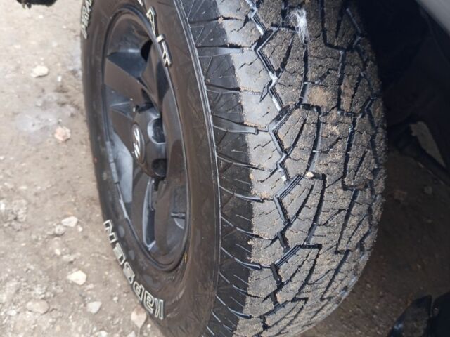 Черный Хендай Терракан, объемом двигателя 2.9 л и пробегом 232 тыс. км за 3700 $, фото 7 на Automoto.ua