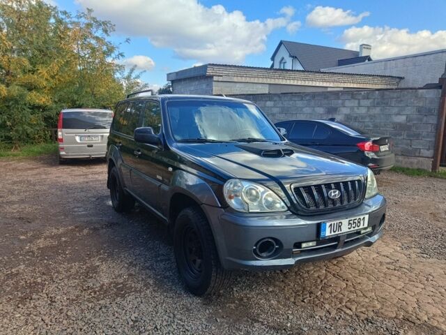 Хендай Терракан 2004 у Кривому Розі на Automoto.ua Чорний Хендай Терракан, об'ємом двигуна 2.9 л та пробігом 300 тис. км за 3700 $, фото 2 на Automoto.ua