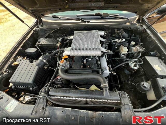 Черный Хендай Терракан, объемом двигателя 2.9 л и пробегом 284 тыс. км за 3500 $, фото 3 на Automoto.ua