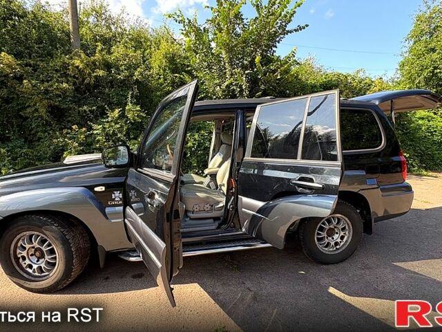 Черный Хендай Терракан, объемом двигателя 2.9 л и пробегом 243 тыс. км за 5000 $, фото 4 на Automoto.ua