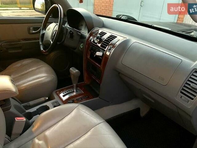 Чорний Хендай Терракан, об'ємом двигуна 2.9 л та пробігом 251 тис. км за 7500 $, фото 5 на Automoto.ua