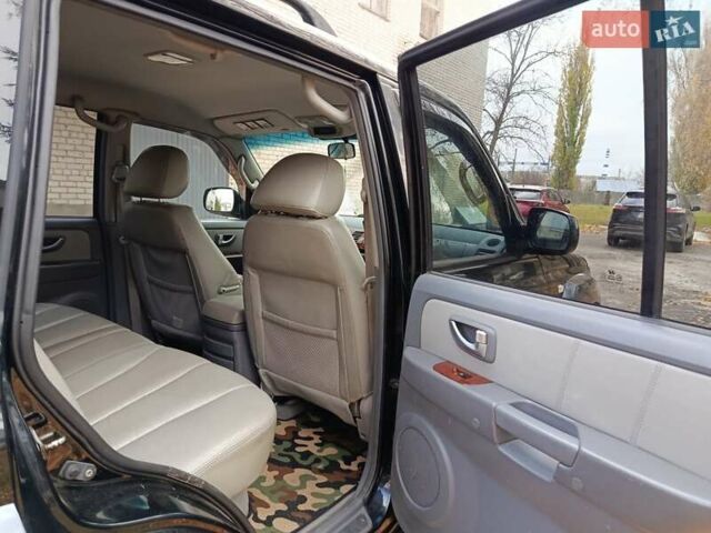 Черный Хендай Терракан, объемом двигателя 2.9 л и пробегом 346 тыс. км за 8500 $, фото 16 на Automoto.ua