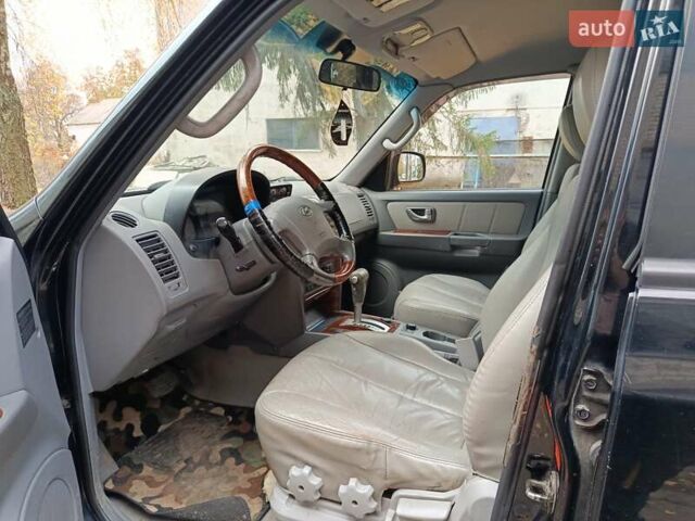 Черный Хендай Терракан, объемом двигателя 2.9 л и пробегом 346 тыс. км за 8500 $, фото 6 на Automoto.ua