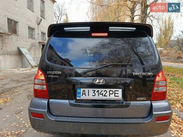 Черный Хендай Терракан, объемом двигателя 2.9 л и пробегом 346 тыс. км за 8500 $, фото 19 на Automoto.ua