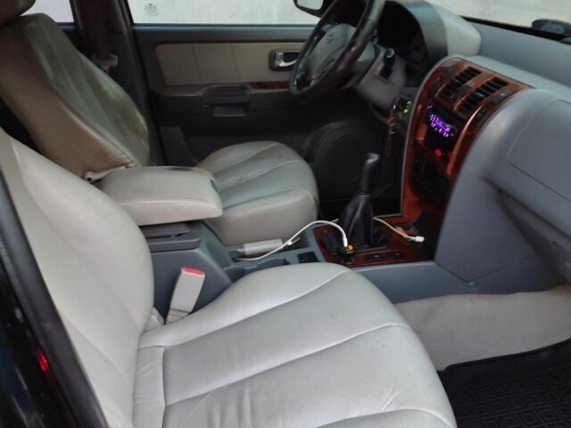 Черный Хендай Терракан, объемом двигателя 2.9 л и пробегом 243 тыс. км за 4950 $, фото 7 на Automoto.ua