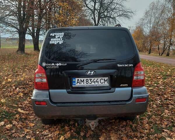Хендай Терракан 2006 в Овруче на Automoto.ua Черный Хендай Терракан, объемом двигателя 2.9 л и пробегом 267 тыс. км за 10000 $, фото 1 на Automoto.ua