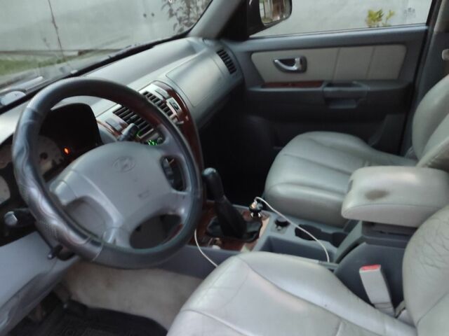 Черный Хендай Терракан, объемом двигателя 2.9 л и пробегом 243 тыс. км за 4950 $, фото 8 на Automoto.ua