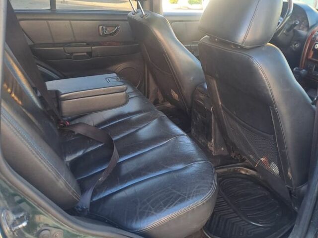 Черный Хендай Терракан, объемом двигателя 2.9 л и пробегом 300 тыс. км за 3750 $, фото 6 на Automoto.ua