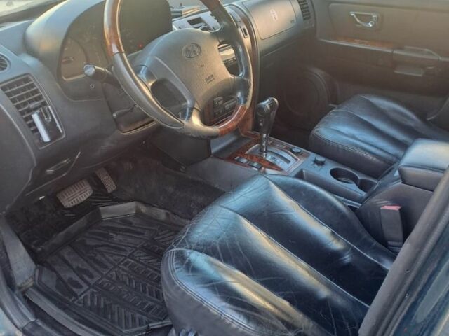 Черный Хендай Терракан, объемом двигателя 2.9 л и пробегом 300 тыс. км за 3750 $, фото 4 на Automoto.ua