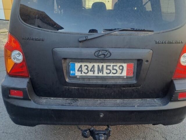 Черный Хендай Терракан, объемом двигателя 2.9 л и пробегом 300 тыс. км за 3750 $, фото 2 на Automoto.ua