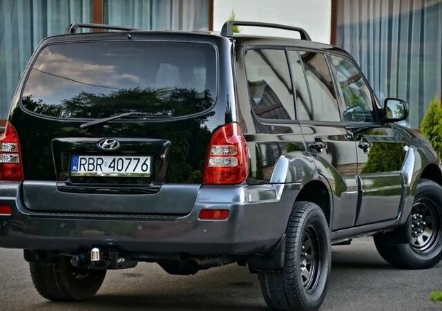 Черный Хендай Терракан, объемом двигателя 2.89 л и пробегом 279 тыс. км за 3500 $, фото 2 на Automoto.ua