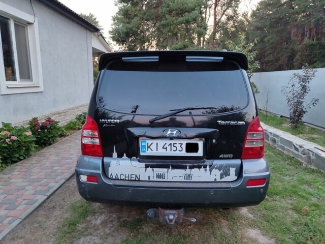 Черный Хендай Терракан, объемом двигателя 2.9 л и пробегом 243 тыс. км за 4950 $, фото 3 на Automoto.ua