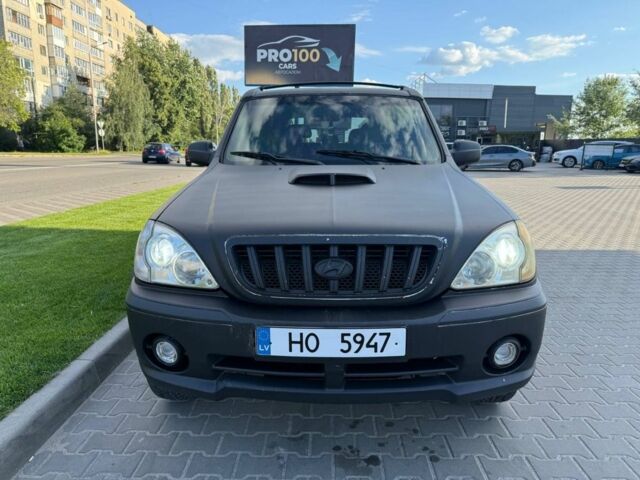 Черный Хендай Терракан, объемом двигателя 0 л и пробегом 300 тыс. км за 2999 $, фото 2 на Automoto.ua