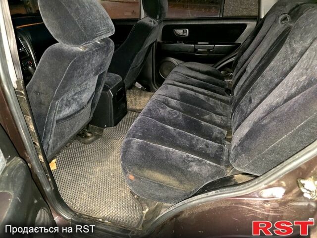 Фиолетовый Хендай Терракан, объемом двигателя 2.9 л и пробегом 377 тыс. км за 3500 $, фото 5 на Automoto.ua