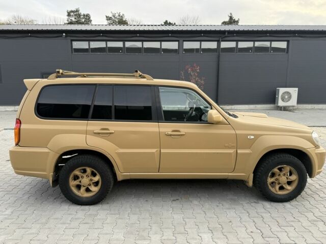 Коричневый Хендай Терракан, объемом двигателя 2.9 л и пробегом 320 тыс. км за 4299 $, фото 4 на Automoto.ua