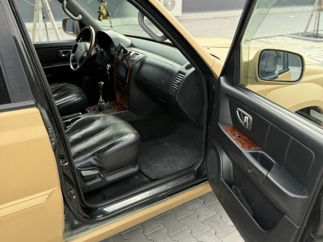 Коричневый Хендай Терракан, объемом двигателя 2.9 л и пробегом 320 тыс. км за 4299 $, фото 7 на Automoto.ua