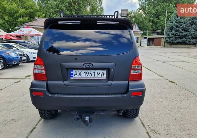 Хендай Терракан, объемом двигателя 2.9 л и пробегом 392 тыс. км за 11000 $, фото 4 на Automoto.ua