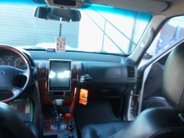 Хендай Терракан 2002 в Кременце на Automoto.ua Серый Хендай Терракан, объемом двигателя 2.9 л и пробегом 31 тыс. км за 8000 $, фото 6 на Automoto.ua