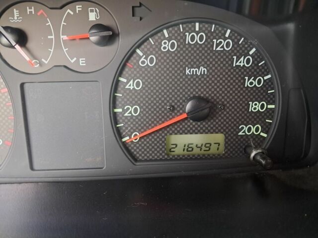 Серый Хендай Терракан, объемом двигателя 2.9 л и пробегом 220 тыс. км за 5800 $, фото 8 на Automoto.ua