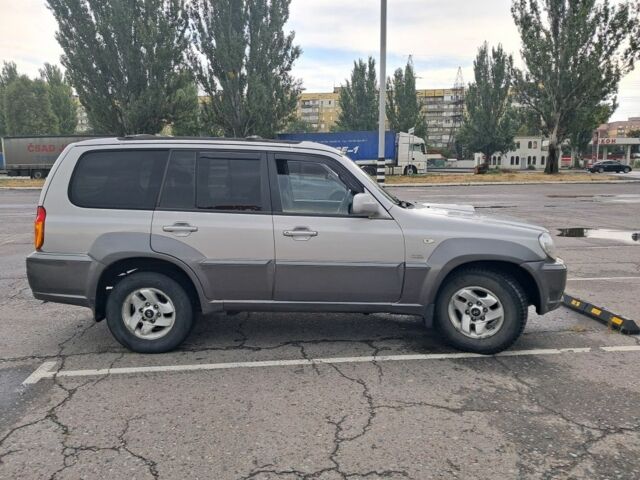 Серый Хендай Терракан, объемом двигателя 2.9 л и пробегом 220 тыс. км за 5800 $, фото 3 на Automoto.ua