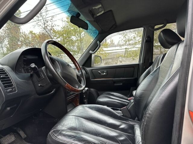 Хендай Терракан 2002 в Николаеве на Automoto.ua Серый Хендай Терракан, объемом двигателя 2.9 л и пробегом 263 тыс. км за 8100 $, фото 4 на Automoto.ua