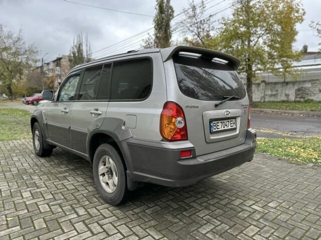 Хендай Терракан 2002 в Николаеве на Automoto.ua Серый Хендай Терракан, объемом двигателя 2.9 л и пробегом 263 тыс. км за 8100 $, фото 3 на Automoto.ua