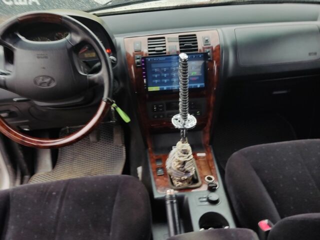 Сірий Хендай Терракан, об'ємом двигуна 2.9 л та пробігом 1 тис. км за 4950 $, фото 6 на Automoto.ua