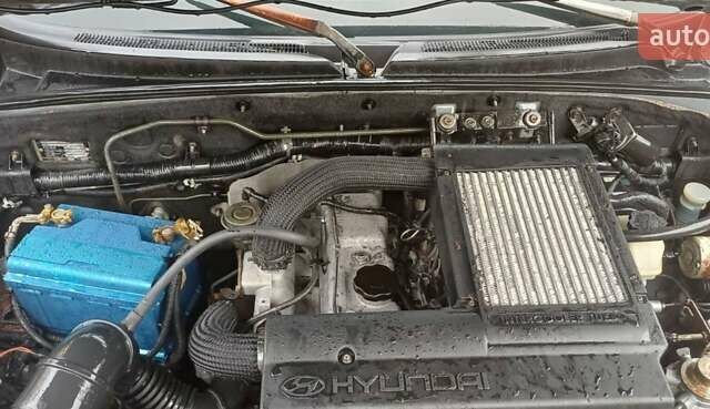 Сірий Хендай Терракан, об'ємом двигуна 2.5 л та пробігом 243 тис. км за 3000 $, фото 7 на Automoto.ua