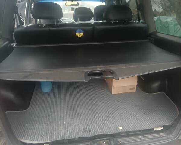 Серый Хендай Терракан, объемом двигателя 2.9 л и пробегом 278 тыс. км за 7075 $, фото 7 на Automoto.ua