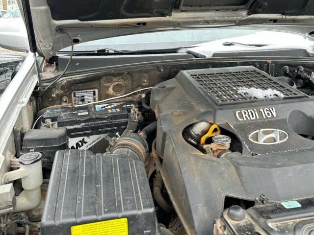 Серый Хендай Терракан, объемом двигателя 2.9 л и пробегом 347 тыс. км за 3250 $, фото 16 на Automoto.ua