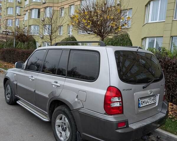 Серый Хендай Терракан, объемом двигателя 2.9 л и пробегом 358 тыс. км за 6800 $, фото 8 на Automoto.ua